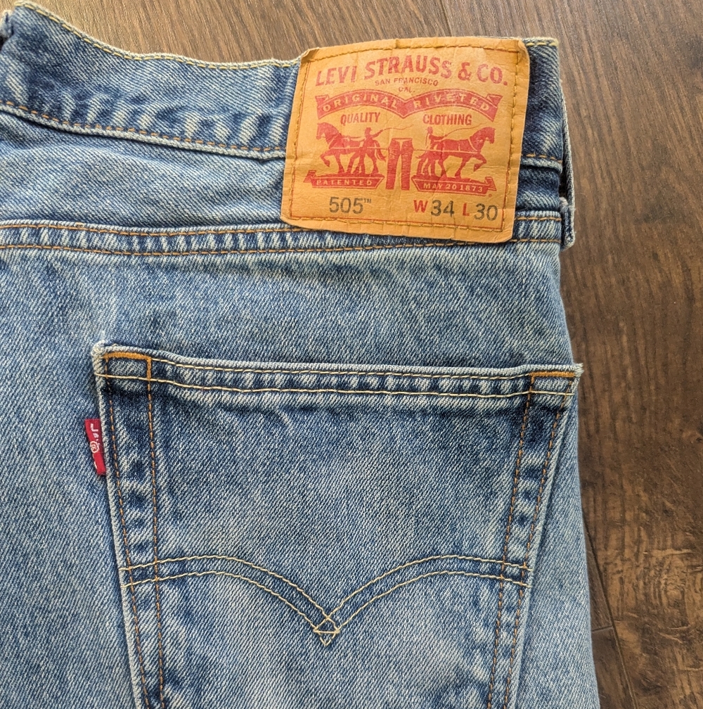 Levi's 505 Men's Jeans - 34x30 - Picture 2 of 3